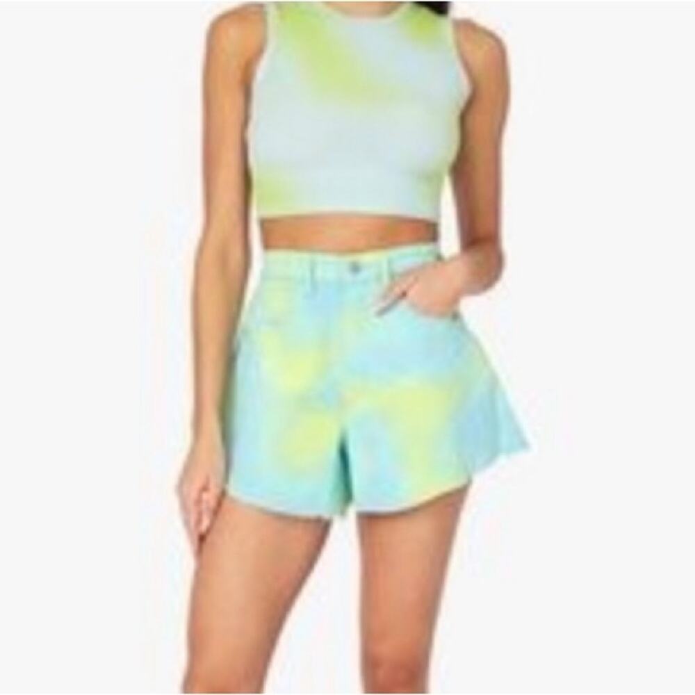 NWT WEWOREWHAT Teal Green Tie Dye Flare Bell Stretch Twill Denim Shorts Women’s